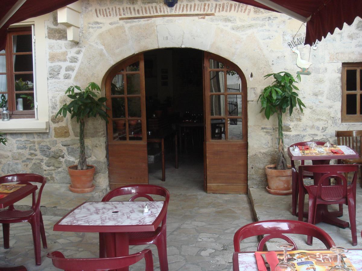 Hotel Des Arts Puybrun Exterior foto